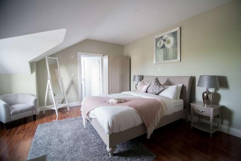 West Haven House Hotel Дулин Екстериор снимка