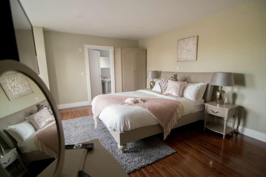 West Haven House Hotel Дулин Екстериор снимка