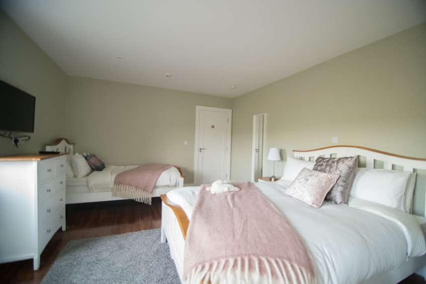 West Haven House Hotel Дулин Екстериор снимка